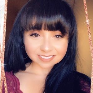 Meet your Posher, Valarie